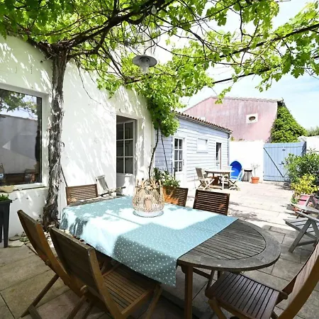 Maison Ars-En-Re, 6 Pieces, 10 Personnes - Fr-1-434-78 * Арс-эн-Рэ